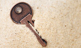 home-useful-info-insurancemadeeasy-locks
